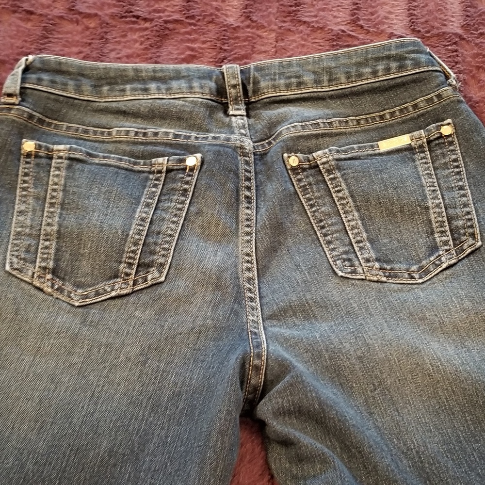 Jennifer Lopez jeans